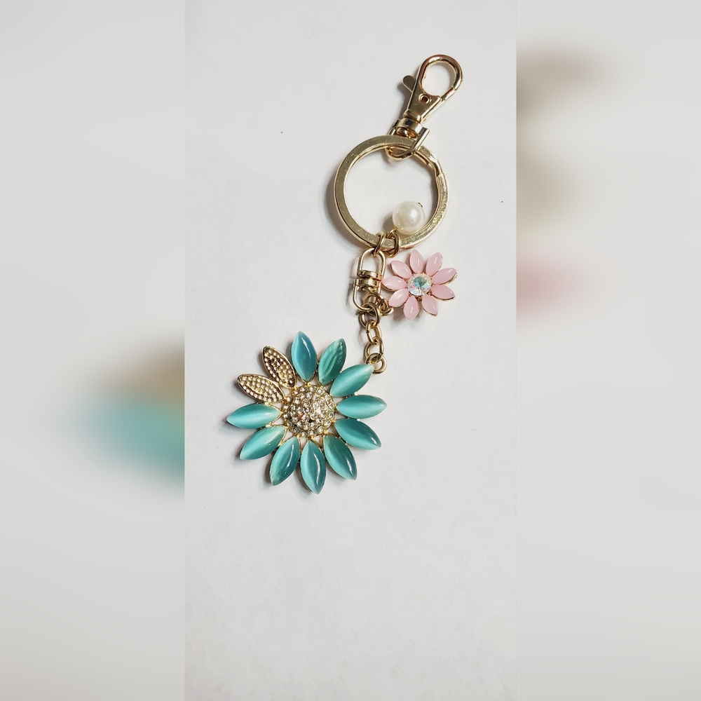 Stylish Keychains - Picture 5 of 5